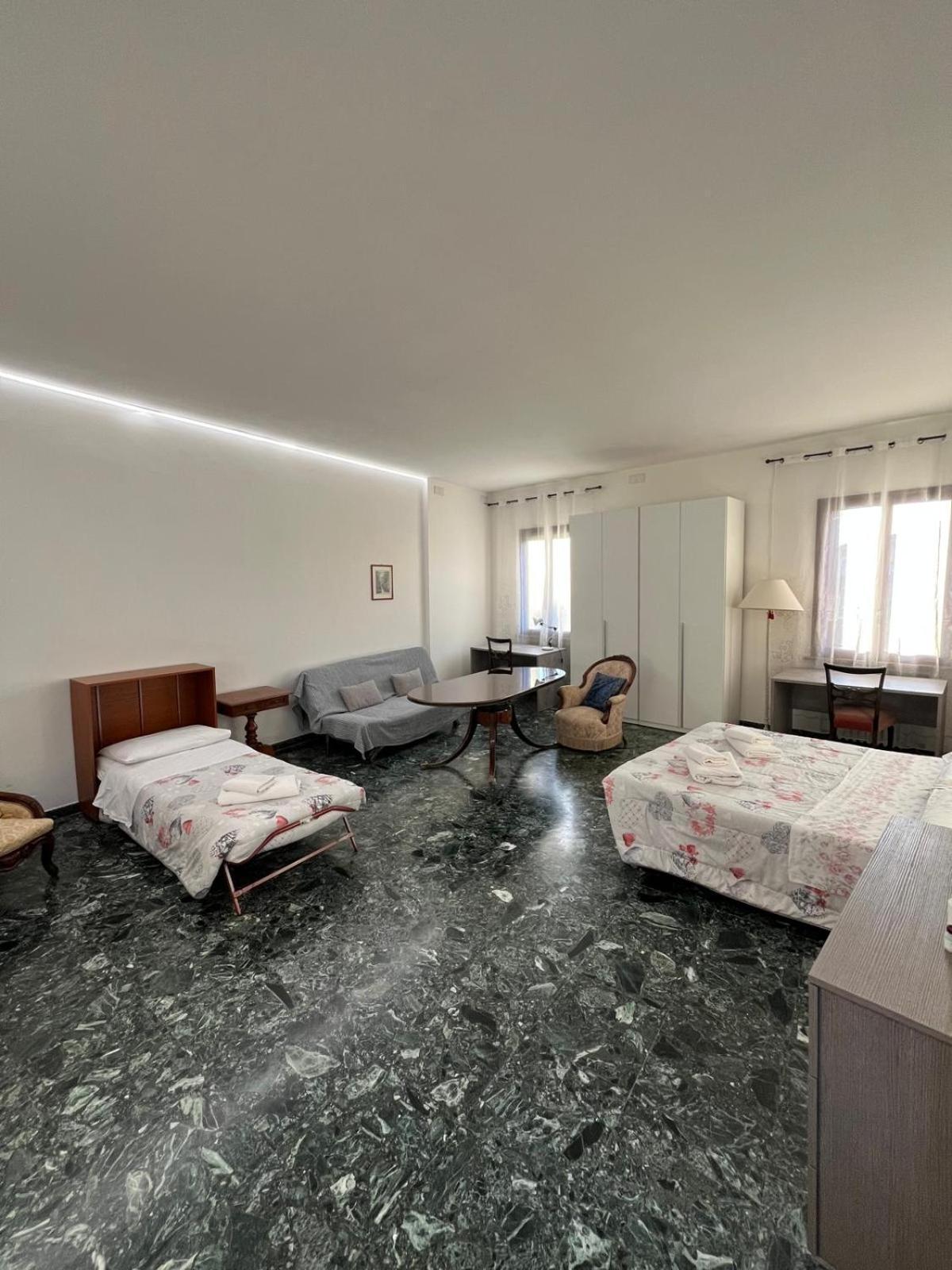 Stefy'S Rooms Venedig Exterior foto
